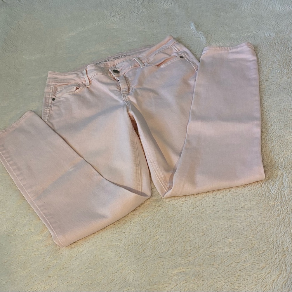 OLD NAVY ROCKSTAR Mid-Rise Jeans. Pale Pink Color.💗🌷